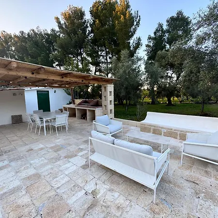 Trullo Degli Amici 別荘 オストゥーニ