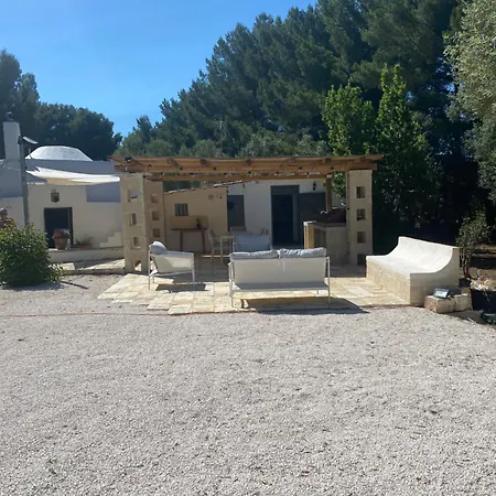 Trullo Degli Amici * オストゥーニ