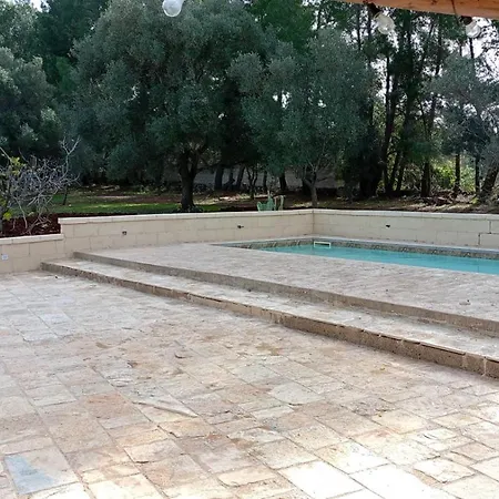 Trullo Degli Amici 別荘 *