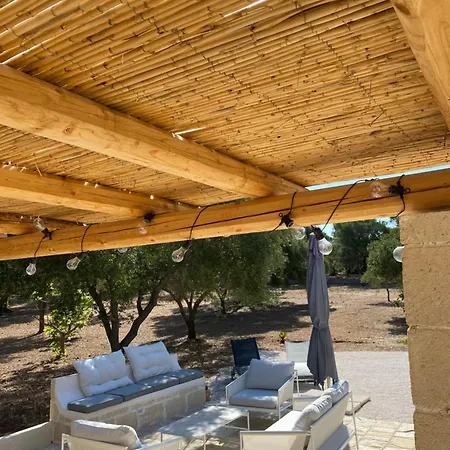 別荘 Trullo Degli Amici