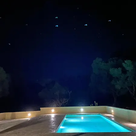 度假居 Trullo Degli Amici 奥斯图尼