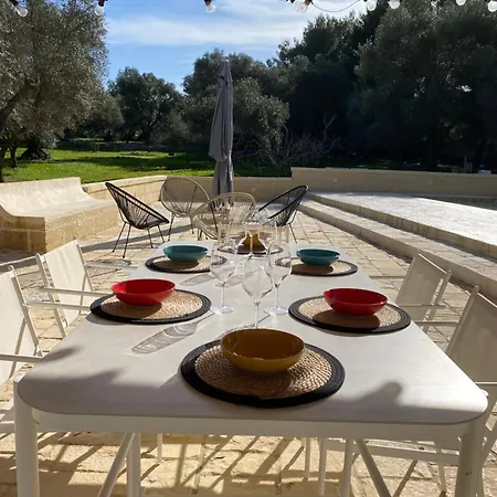 度假居 Trullo Degli Amici 奥斯图尼