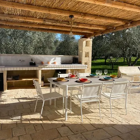 度假居 Trullo Degli Amici *