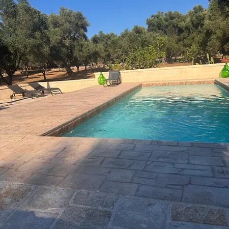 Trullo Degli Amici 奥斯图尼