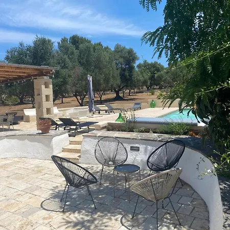 Trullo Degli Amici 奥斯图尼