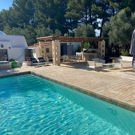 Trullo Degli Amici * 奥斯图尼
