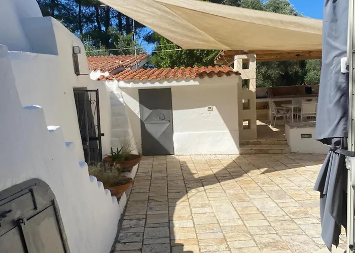 Trullo Degli Amici 奥斯图尼